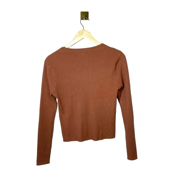 Coco & Shay Ribbed V-Neck Crop Cardigan Sweater in Brown Size XL - Picture 9 of 10